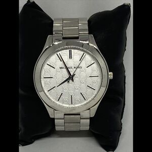 Michael Kors Runway MK3371 Womens Stainless Steel Analog Dial Quartz Watch VK742